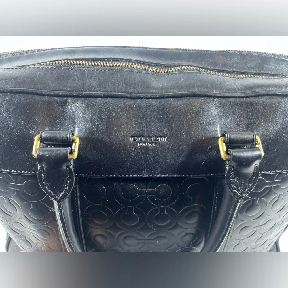 4043: Coach Black Embossed Leather Laptop Briefcase Business Bag